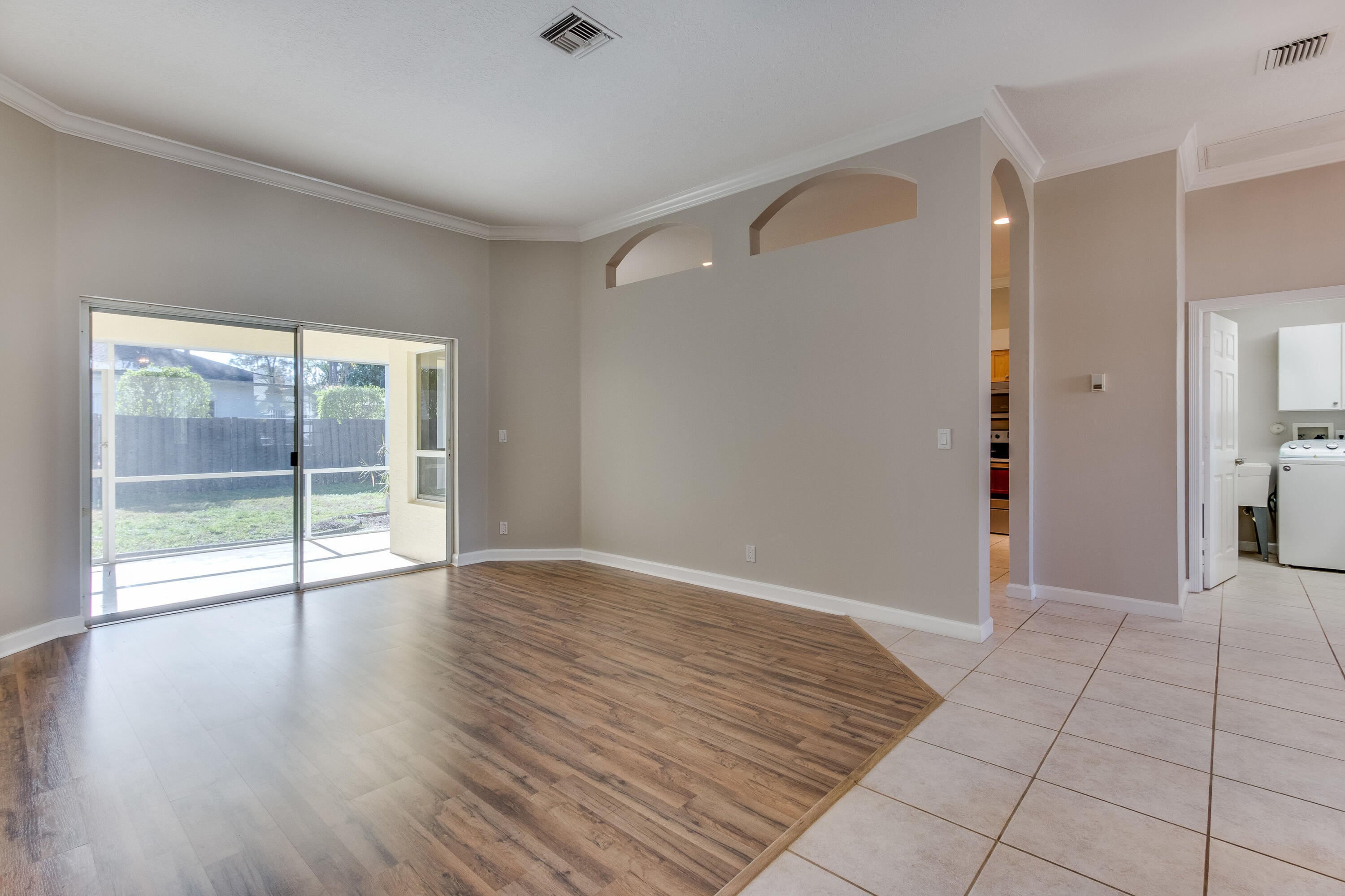 Properties 14185 Greentree Drive