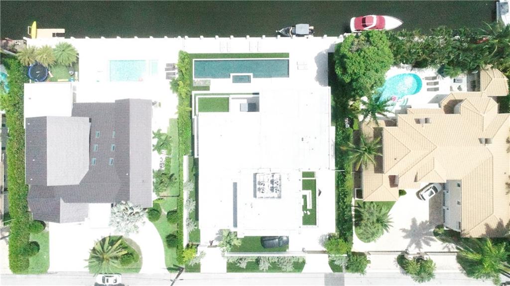 LAS OLAS SEVEN ISLES - Residential