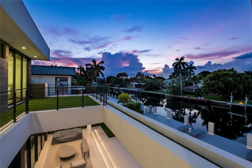 LAS OLAS SEVEN ISLES - Residential