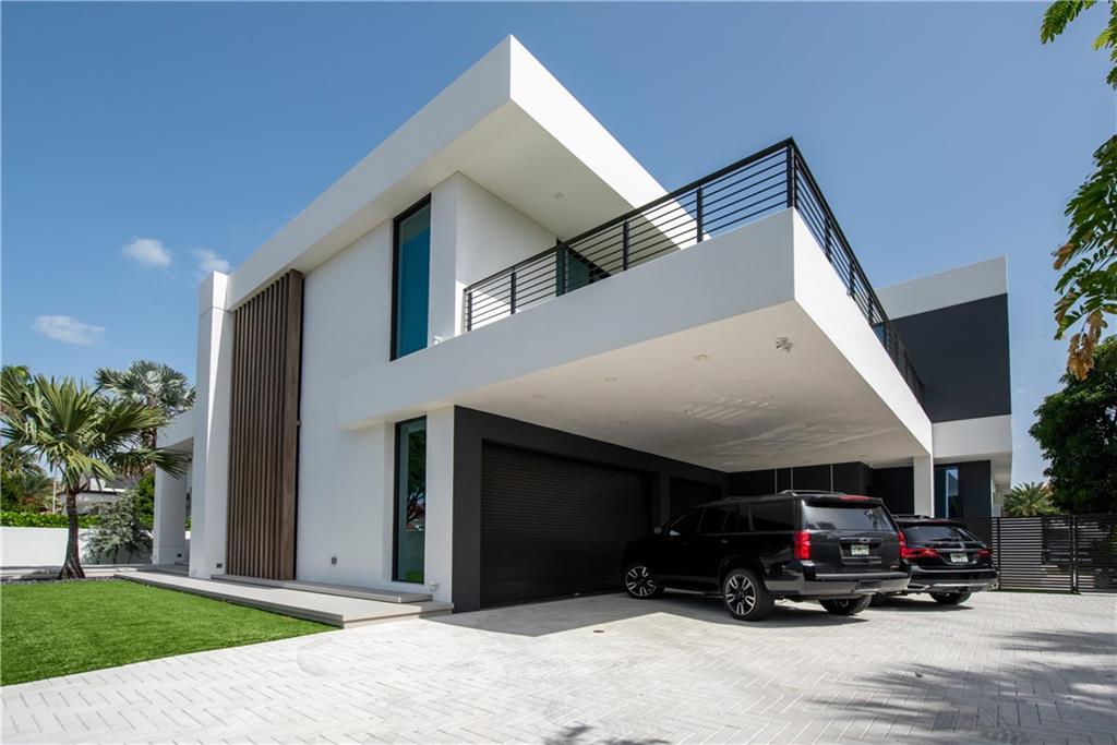 LAS OLAS SEVEN ISLES - Residential