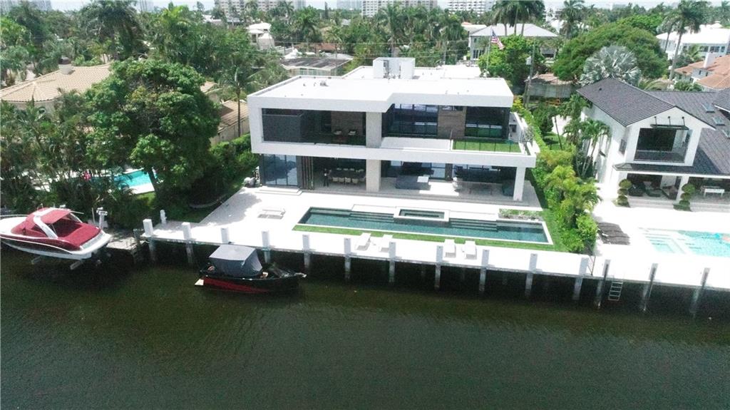 LAS OLAS SEVEN ISLES - Residential