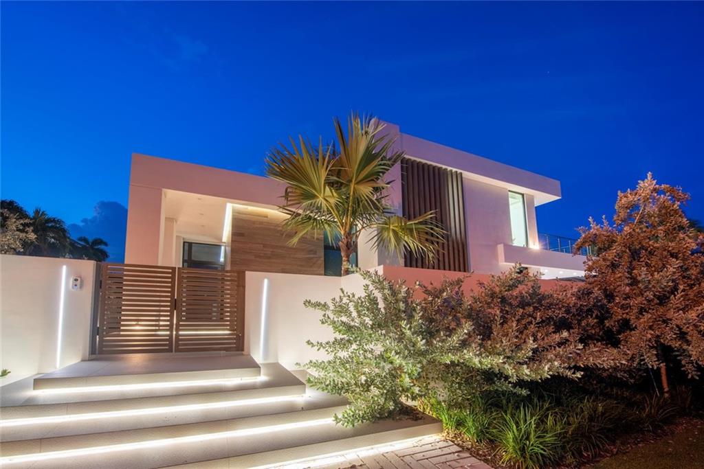 LAS OLAS SEVEN ISLES - Residential