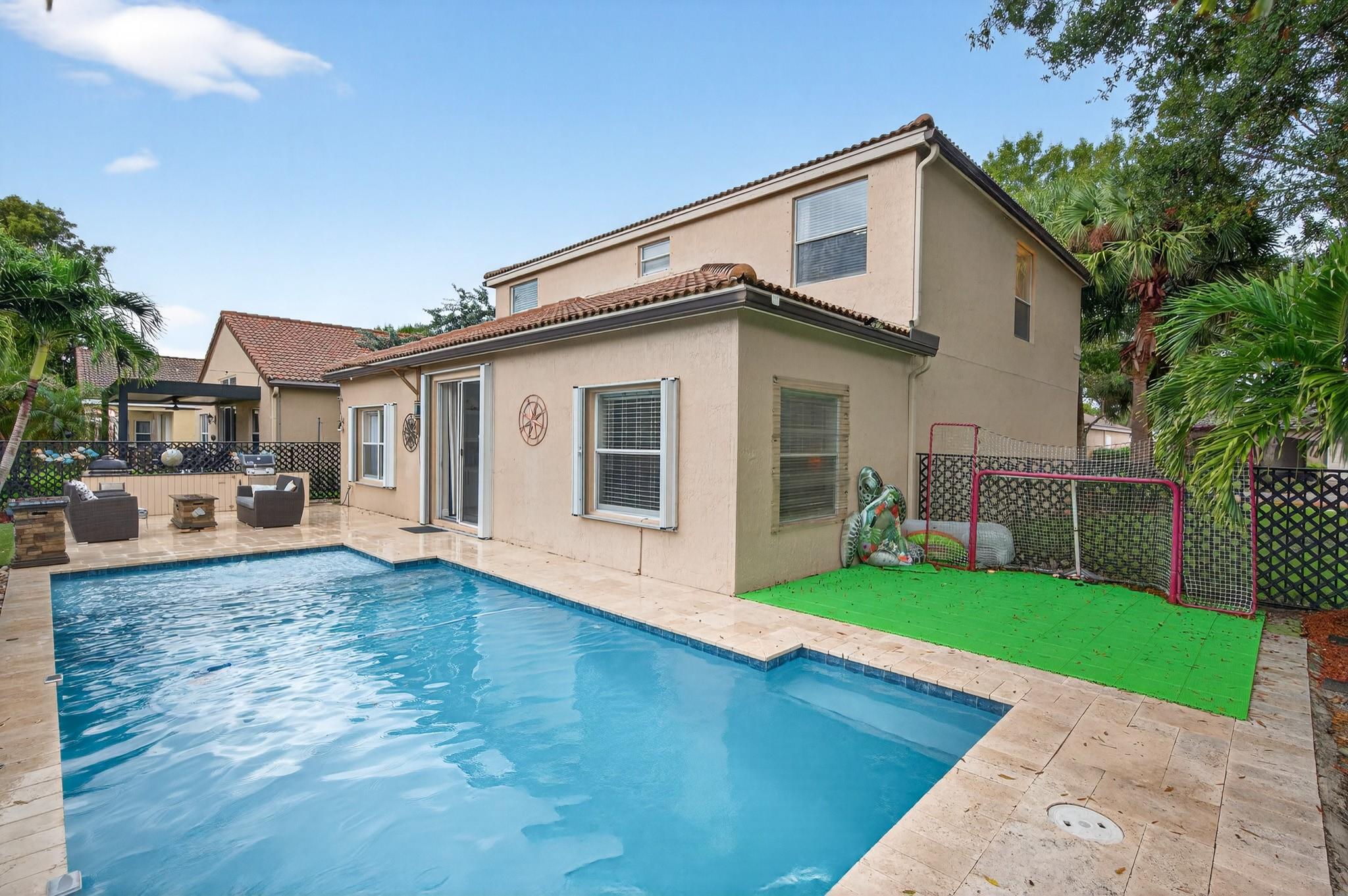 Victoria Isles - Residential