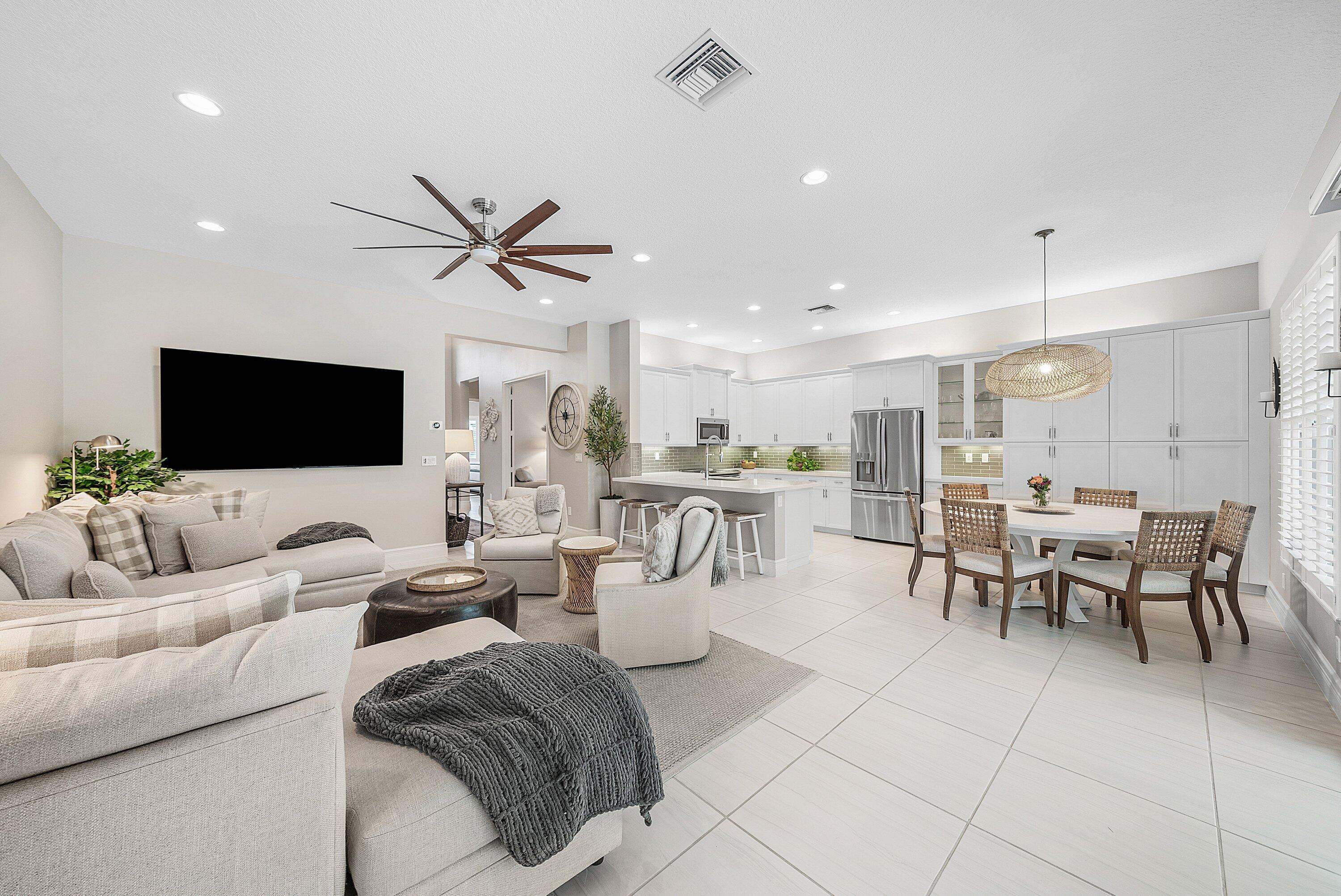 VALENCIA COVE AGR PUD SOUTH PL - Residential