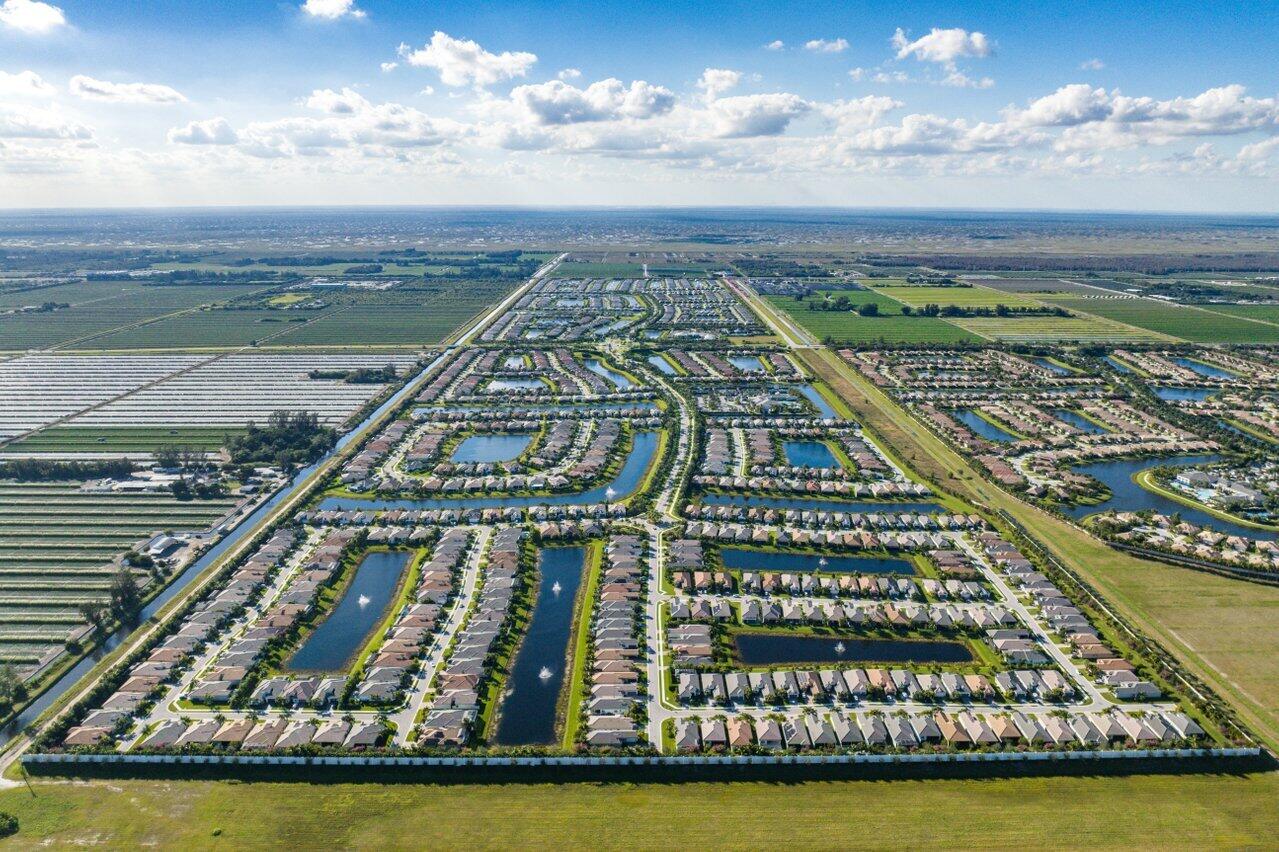 VALENCIA COVE AGR PUD SOUTH PL - Residential