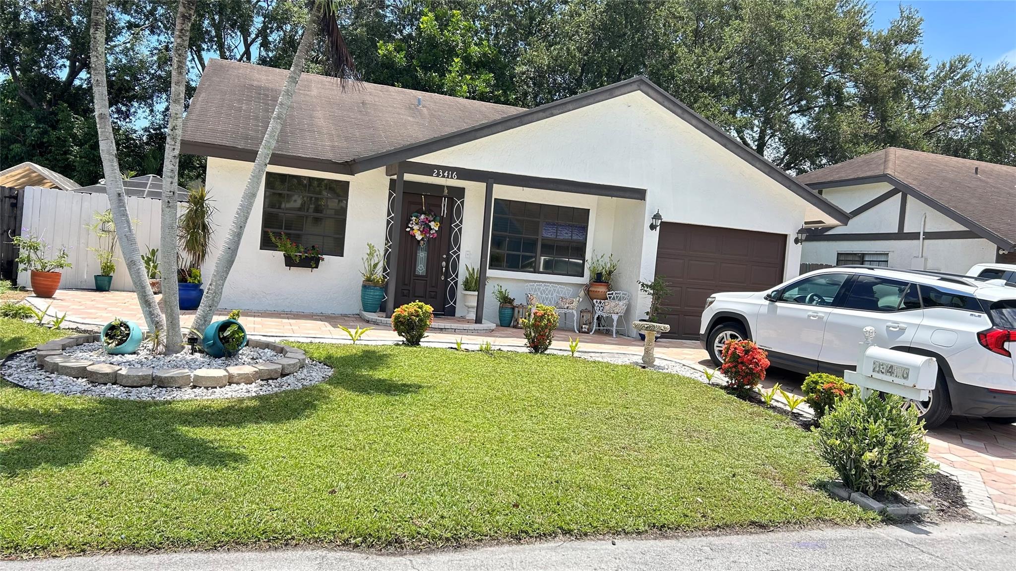 23416 Country Club Dr