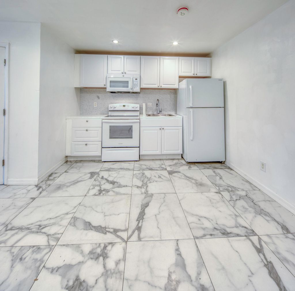 Photo of 519 S M Street #2 Back, Lake Worth Beach, FL 33460 (MLS # B26005506)