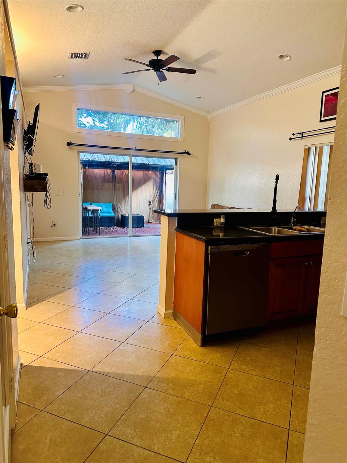 NAUTICA ISLES 3 - Residential Lease