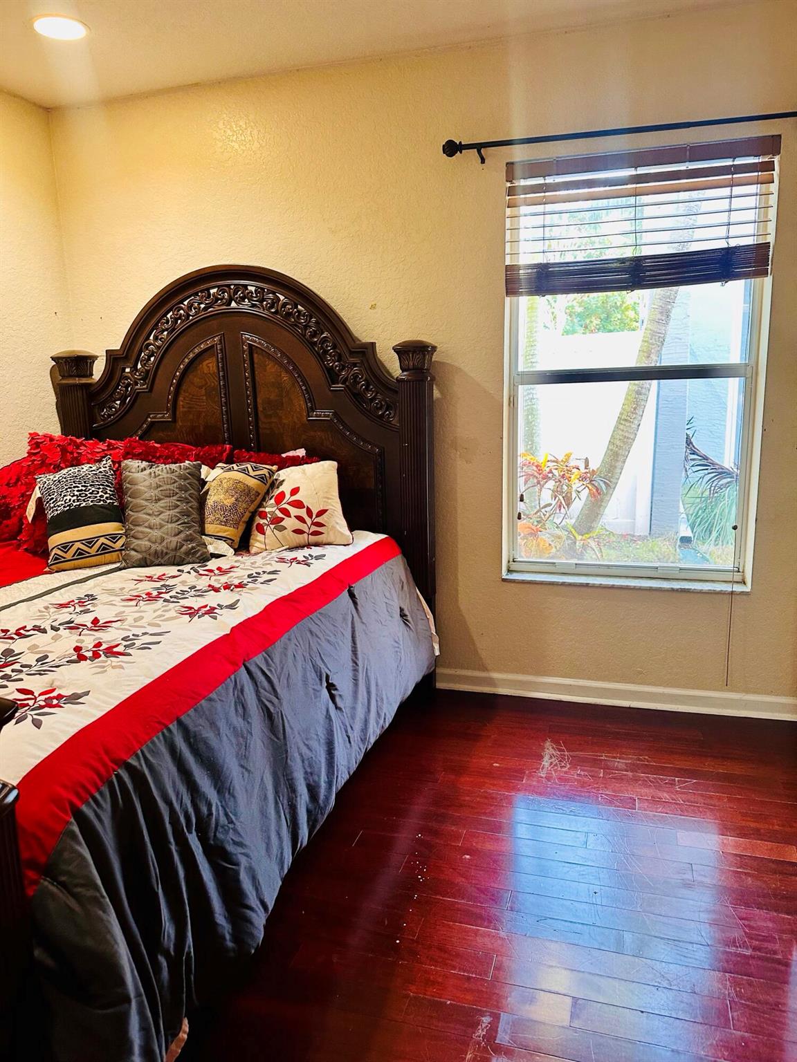 NAUTICA ISLES 3 - Residential Lease