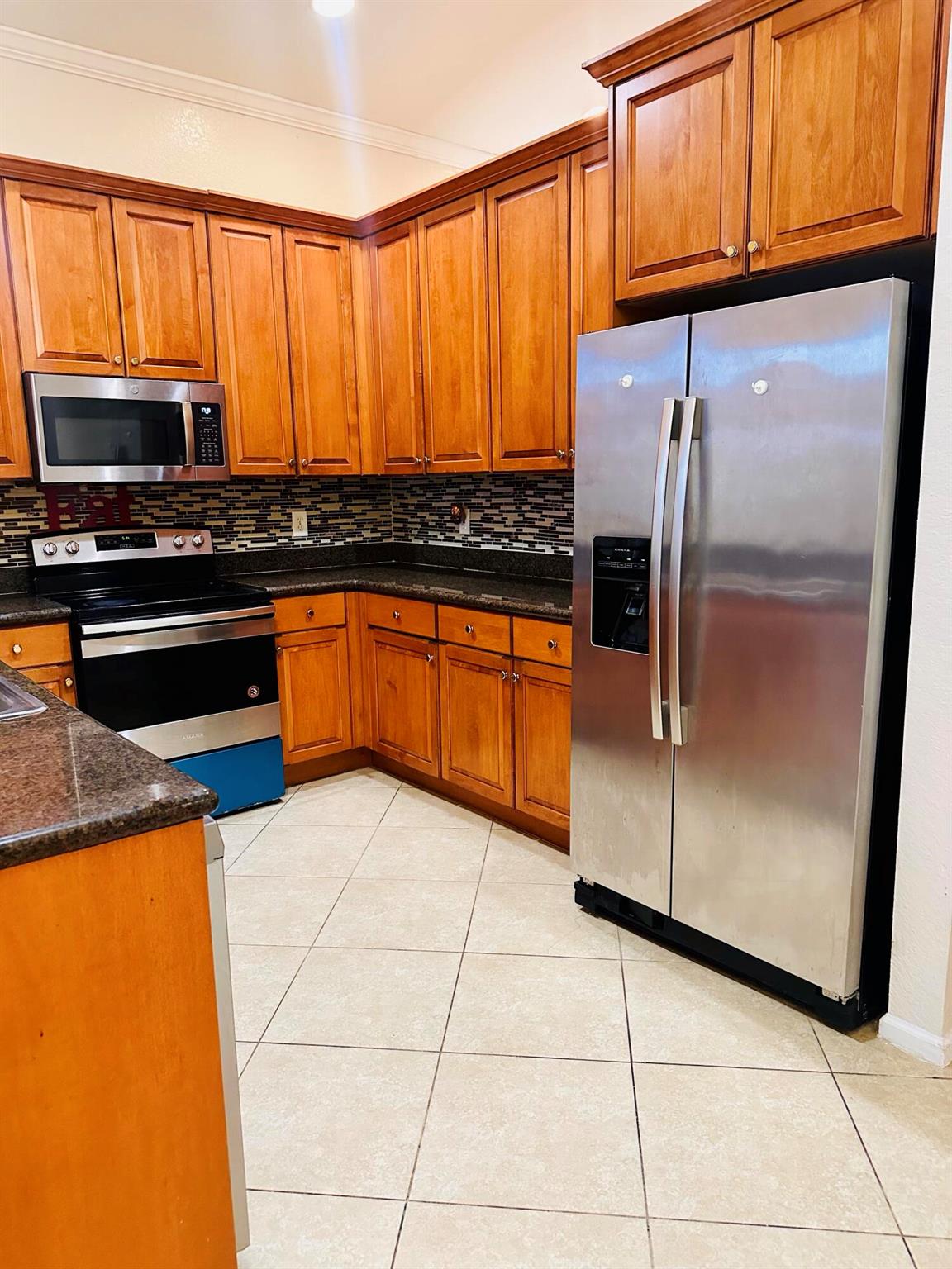 NAUTICA ISLES 3 - Residential Lease