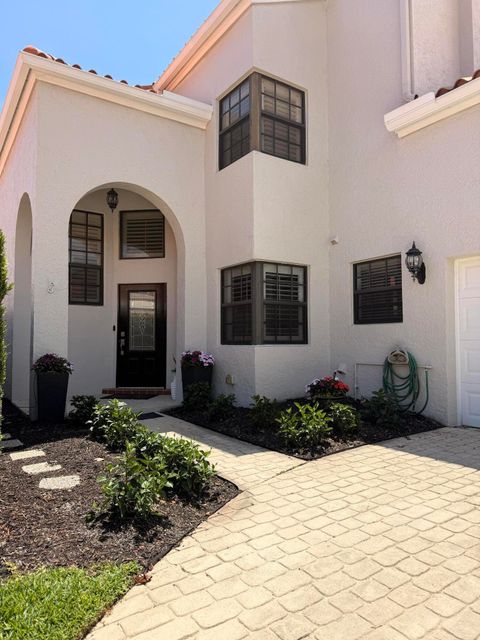 Photo of 13140 Crisa Drive, Palm Beach Gardens, FL 33410 (MLS # B26027412)