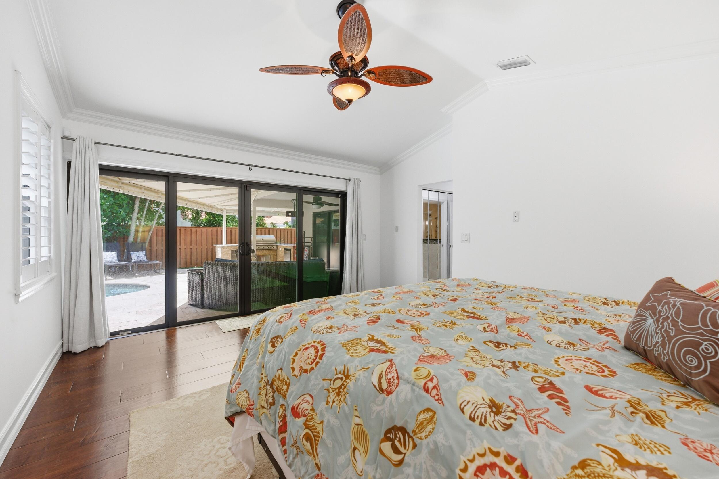 CRYSTAL POINTE 4 - Residential