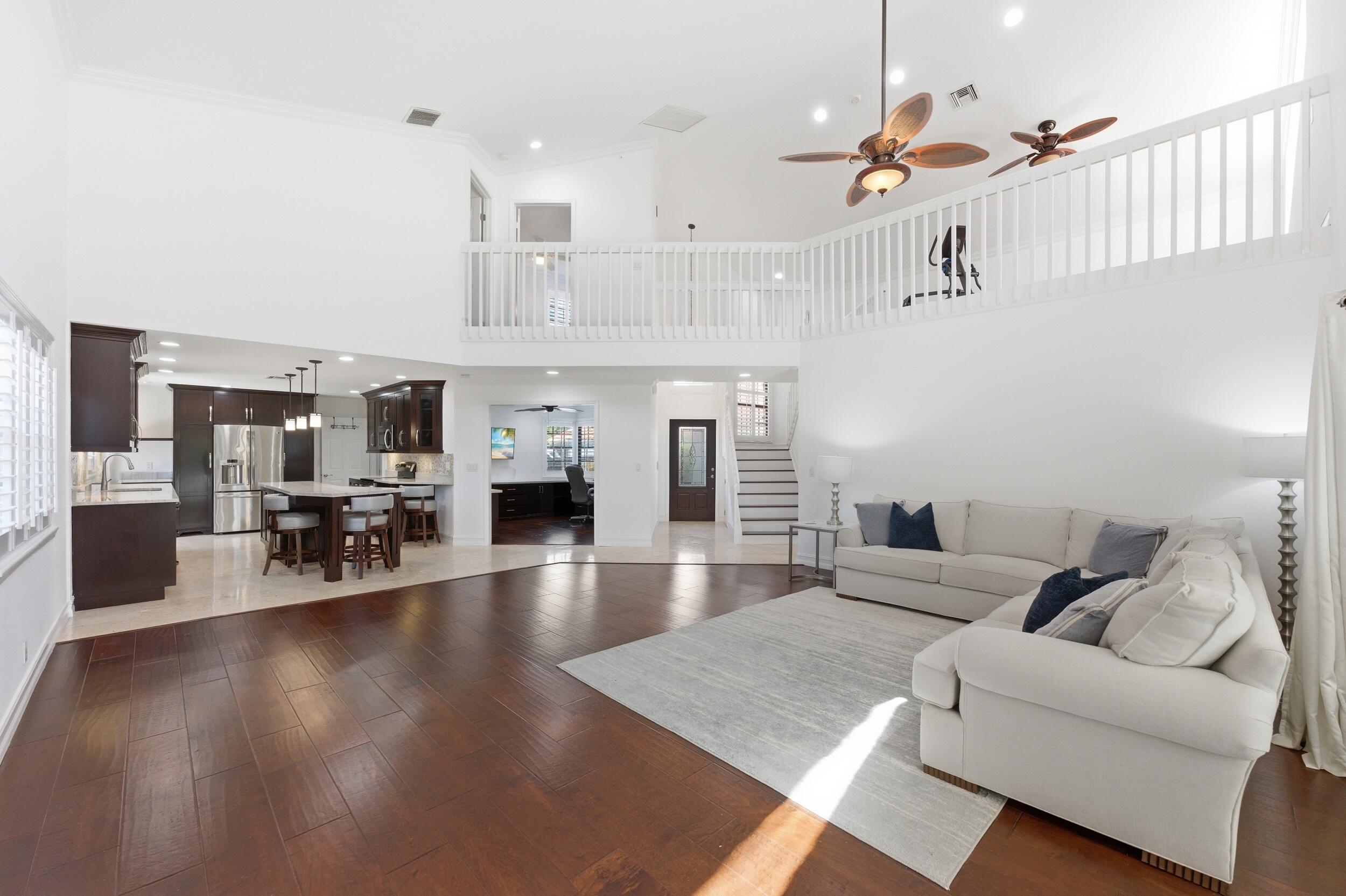 CRYSTAL POINTE 4 - Residential