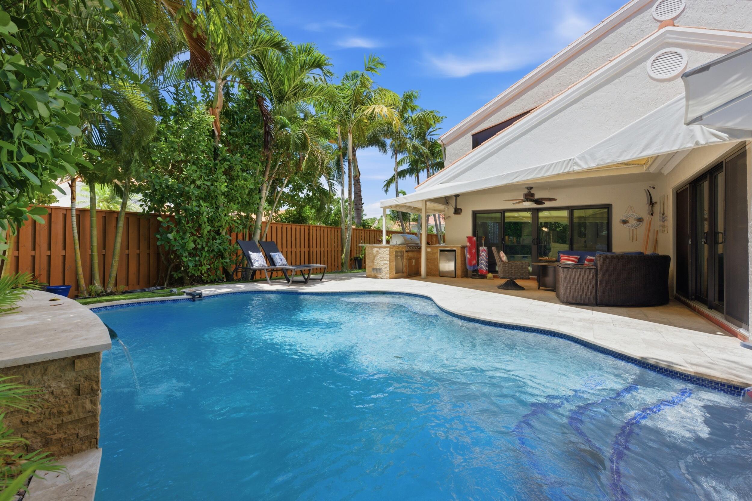CRYSTAL POINTE 4 - Residential