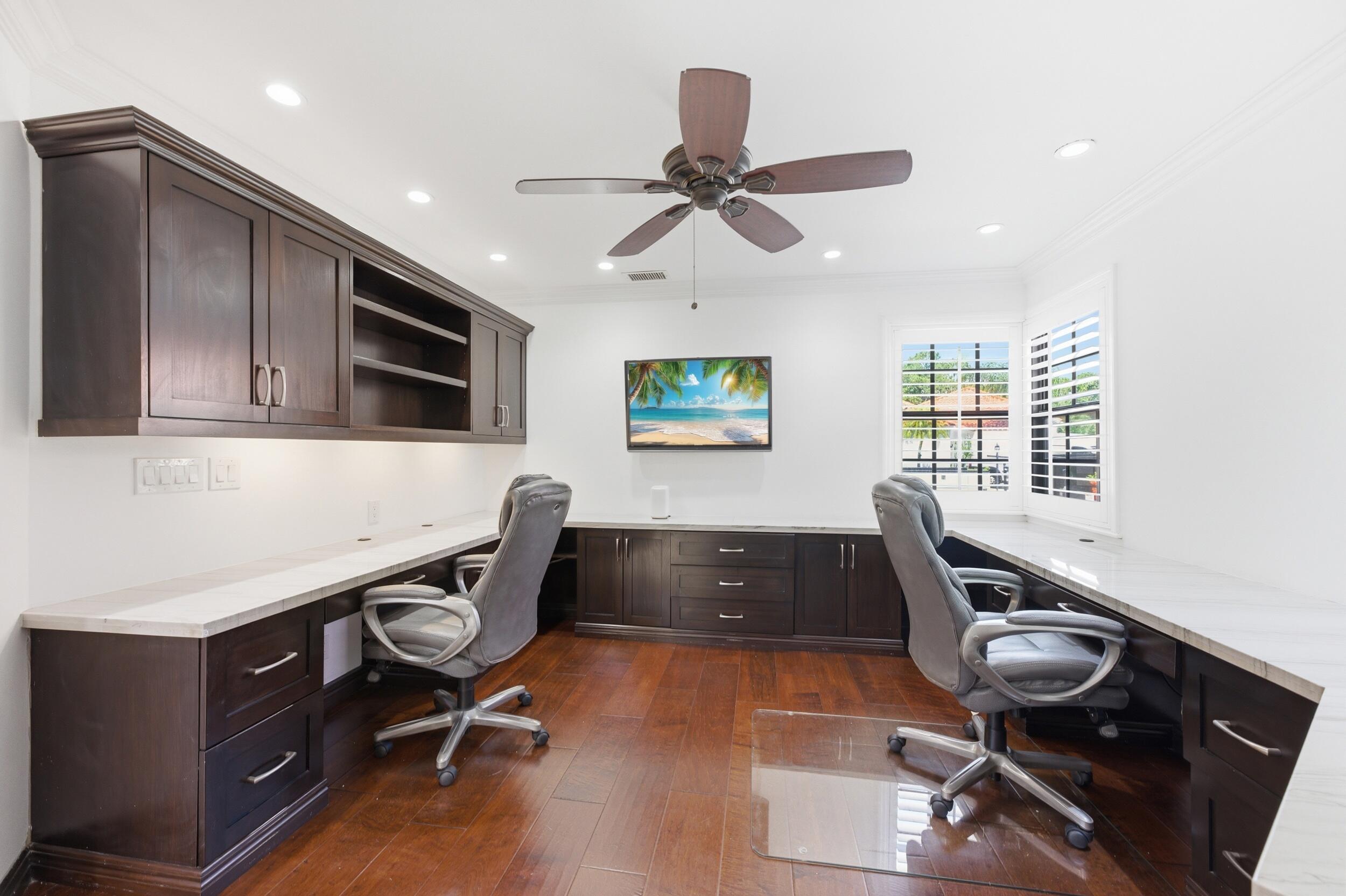 CRYSTAL POINTE 4 - Residential