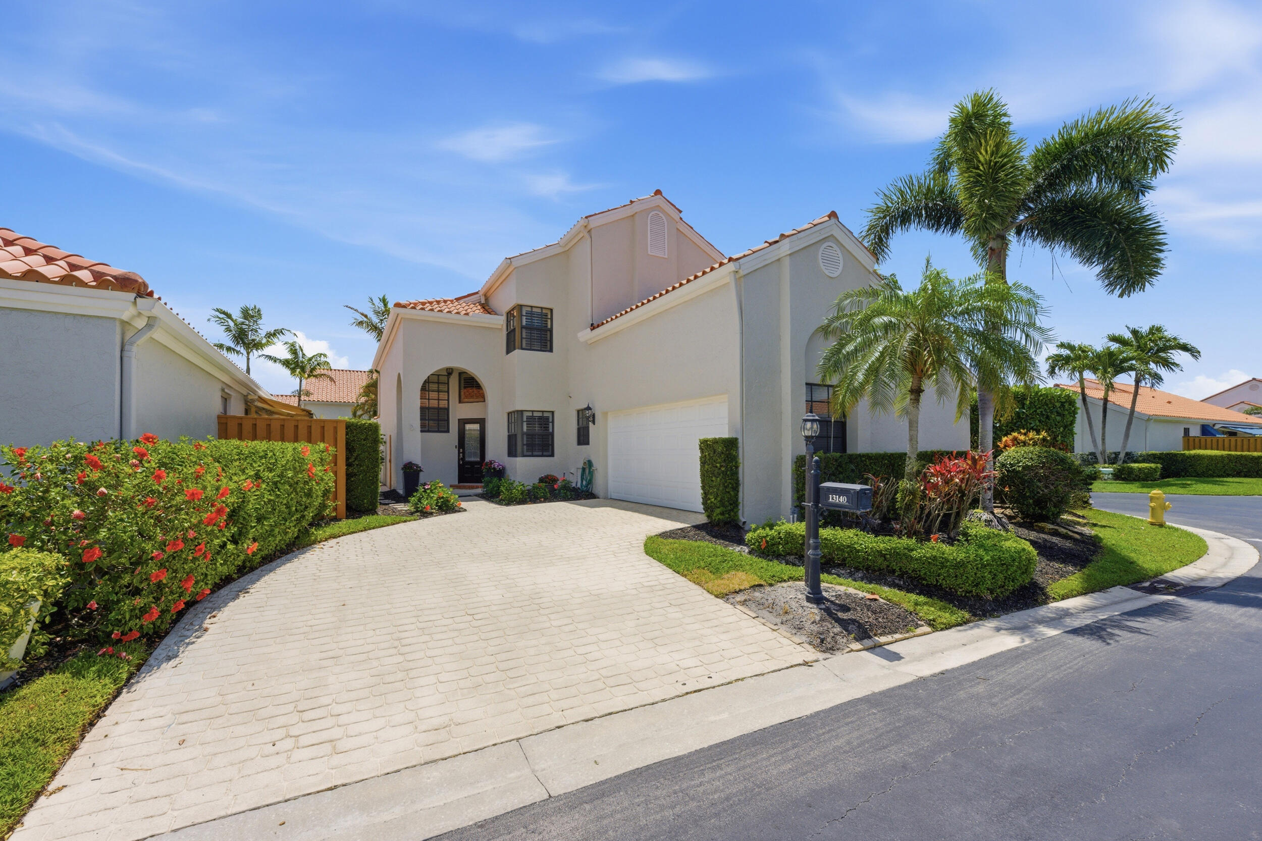 CRYSTAL POINTE 4 - Residential