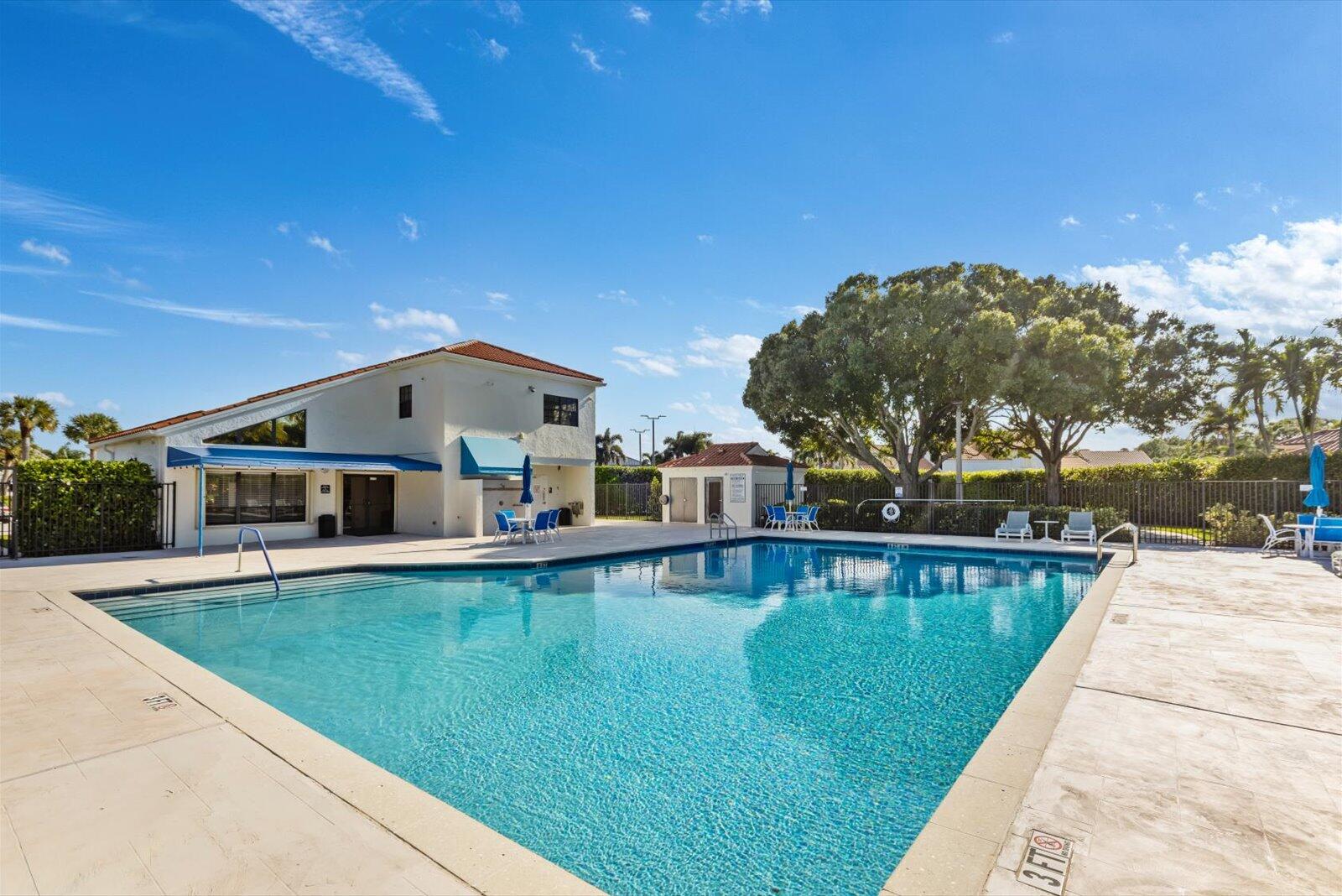 CRYSTAL POINTE 4 - Residential