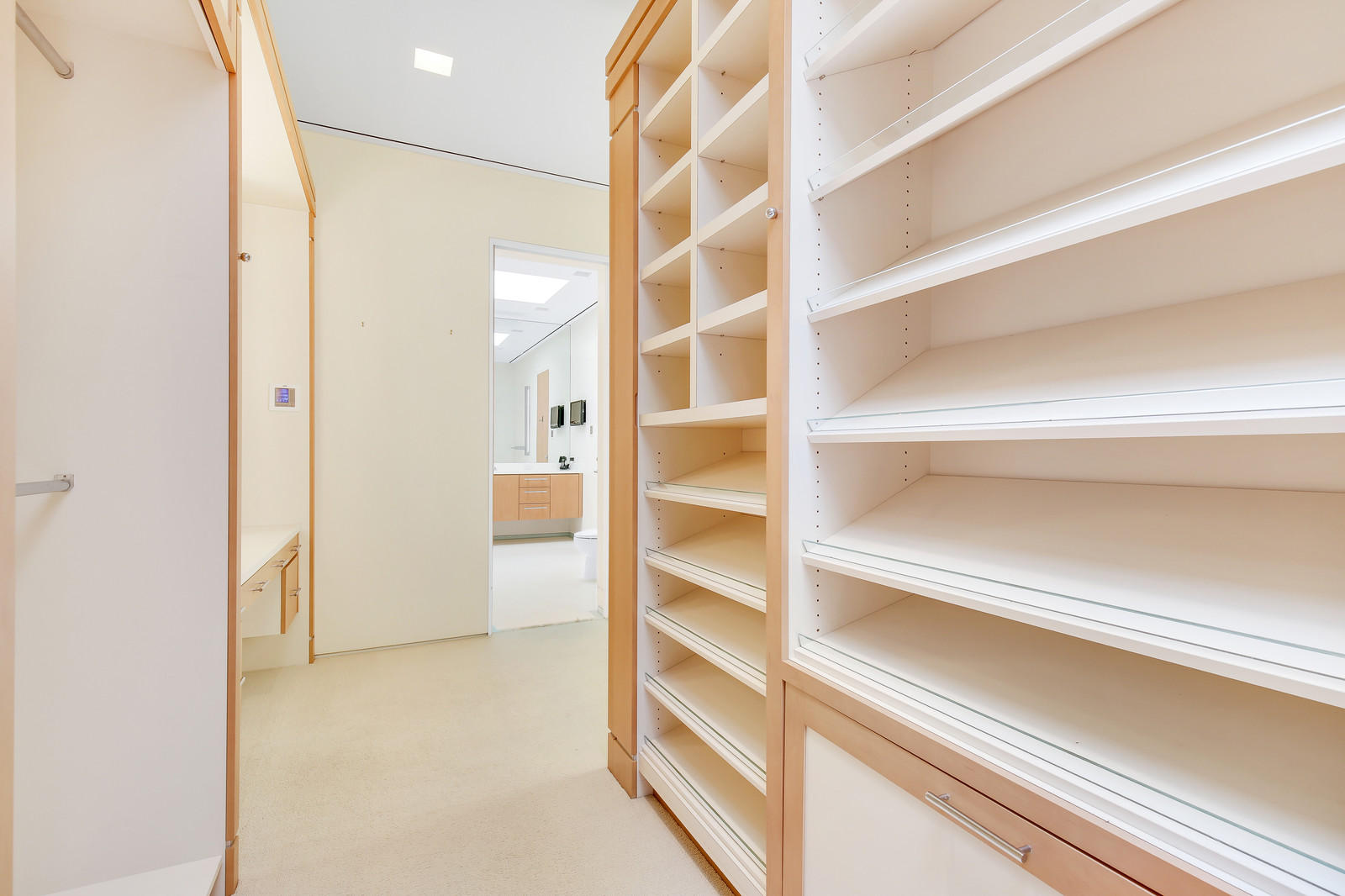 RESIDENCES AT SLOANS CURVE - Residential