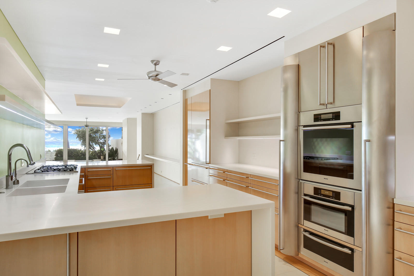 RESIDENCES AT SLOANS CURVE - Residential