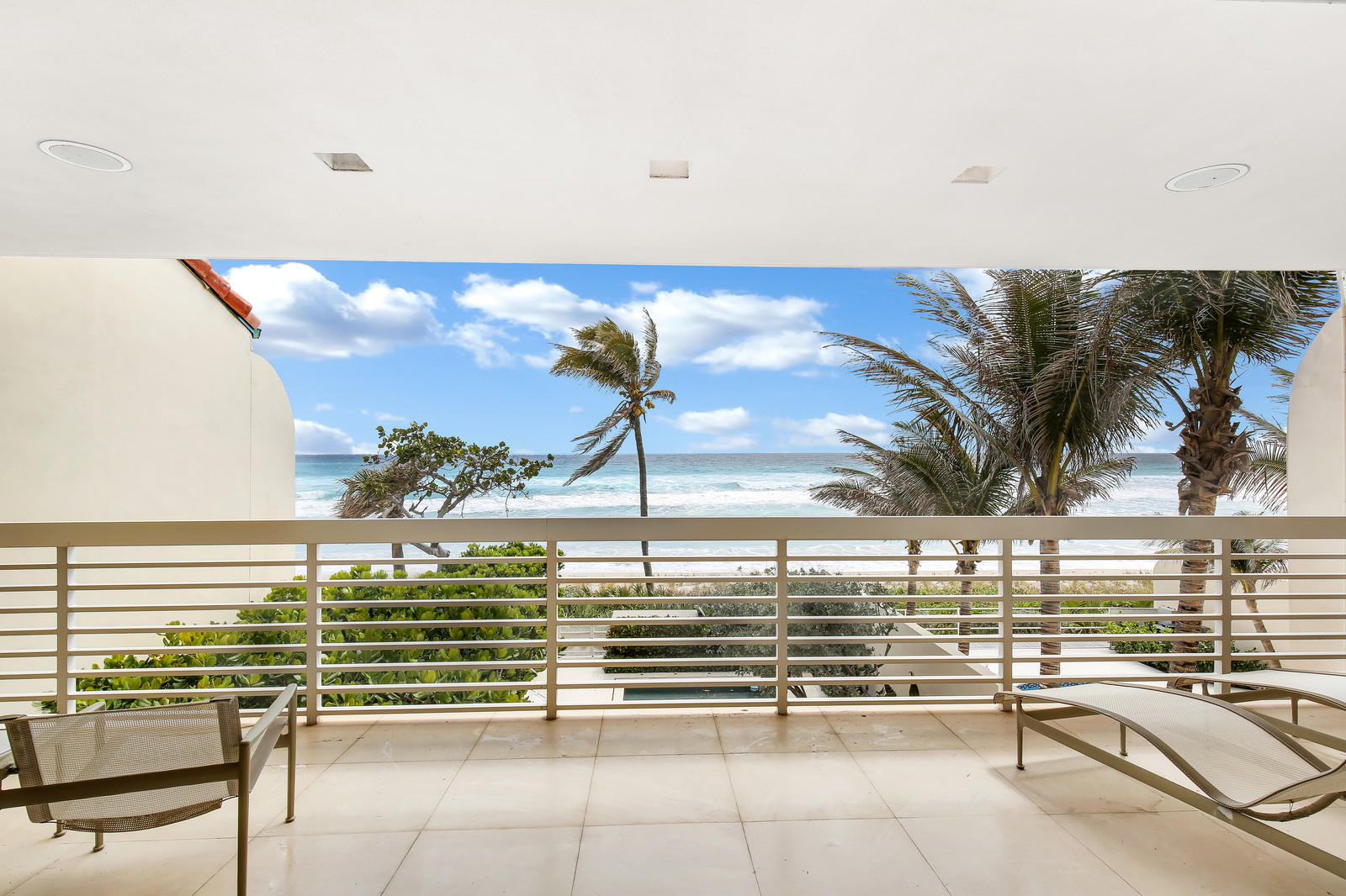 RESIDENCES AT SLOANS CURVE - Residential