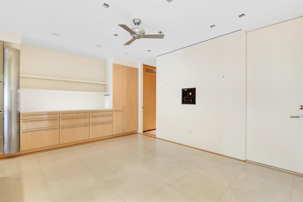 RESIDENCES AT SLOANS CURV - Residential