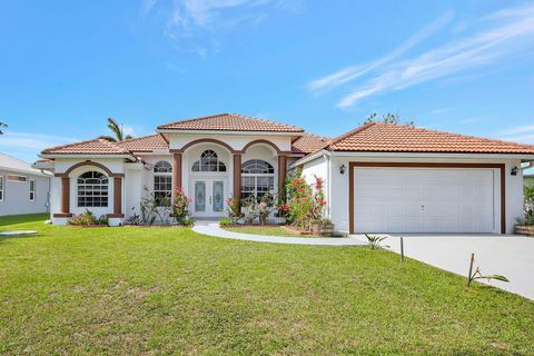 A home in Port St Lucie