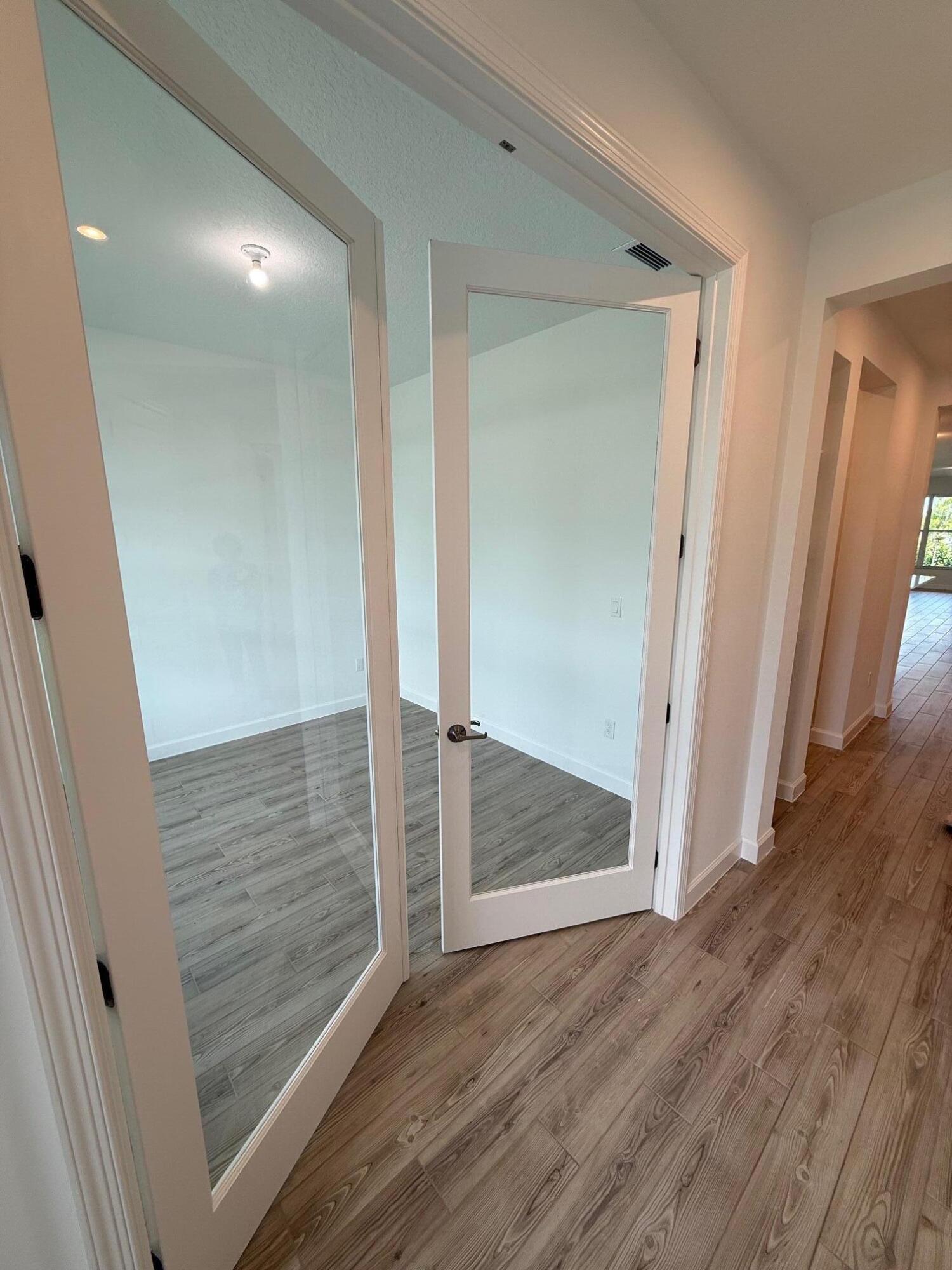 SOUTHERN GROVE PARCEL 28 REPLAT - Residential Lease