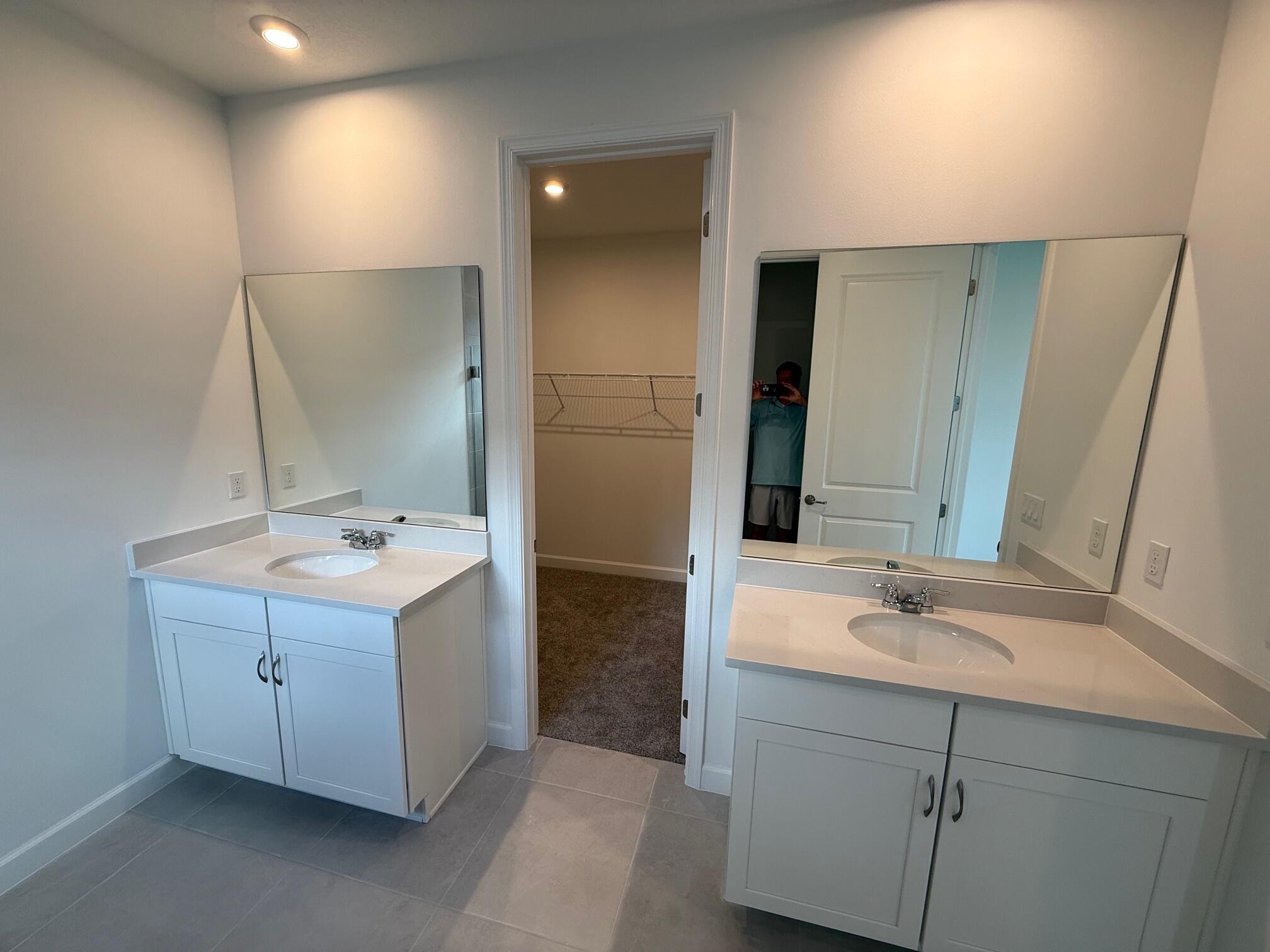 SOUTHERN GROVE PARCEL 28 REPLAT - Residential Lease