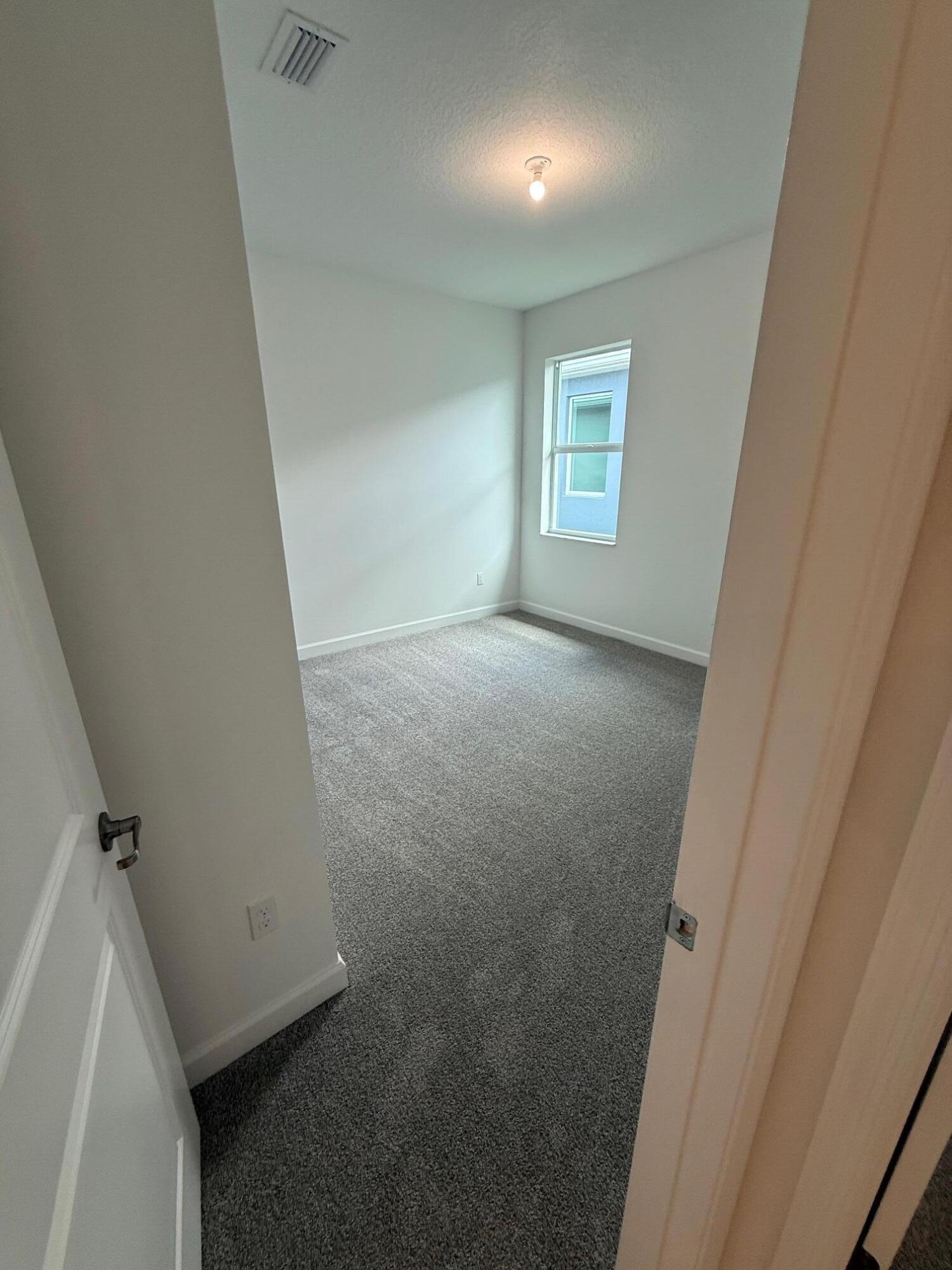 SOUTHERN GROVE PARCEL 28 REPLAT - Residential Lease