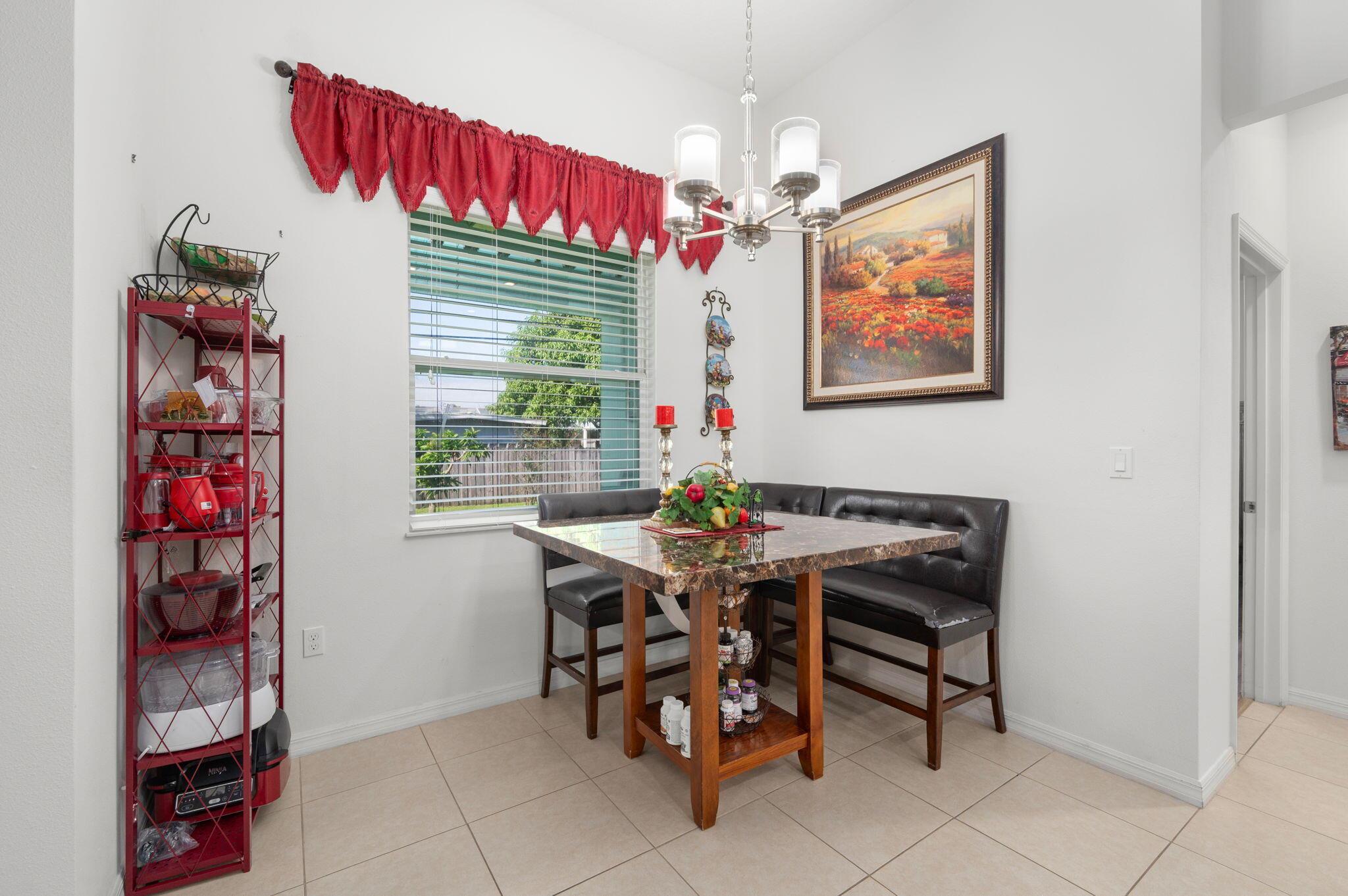 PORT ST LUCIE-SECTION 08- - Residential