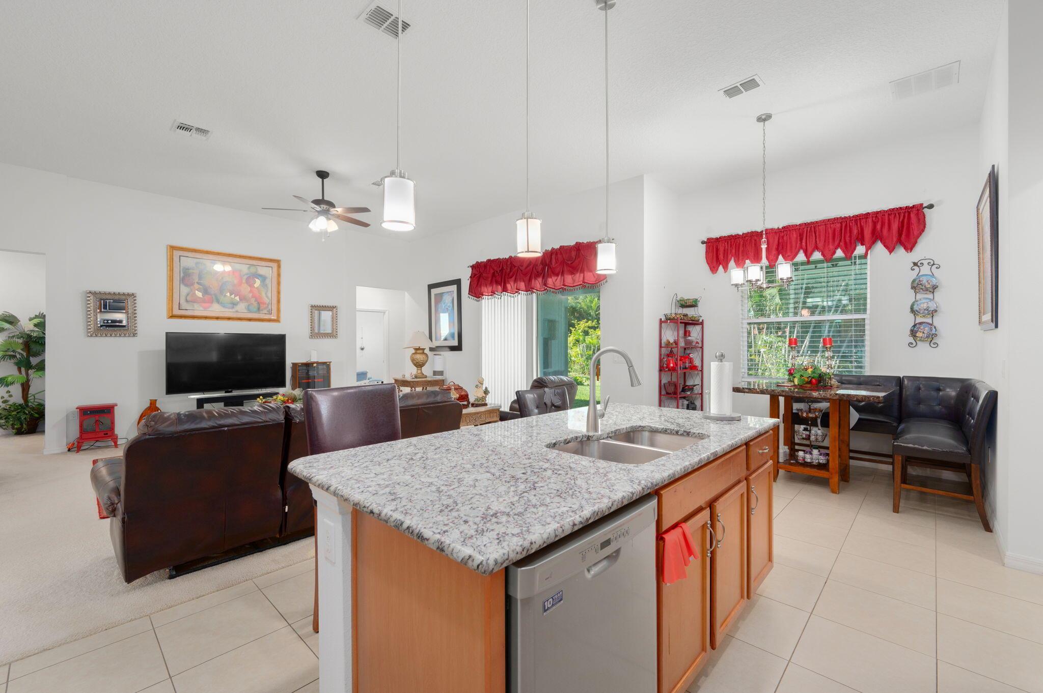 PORT ST LUCIE-SECTION 08- - Residential