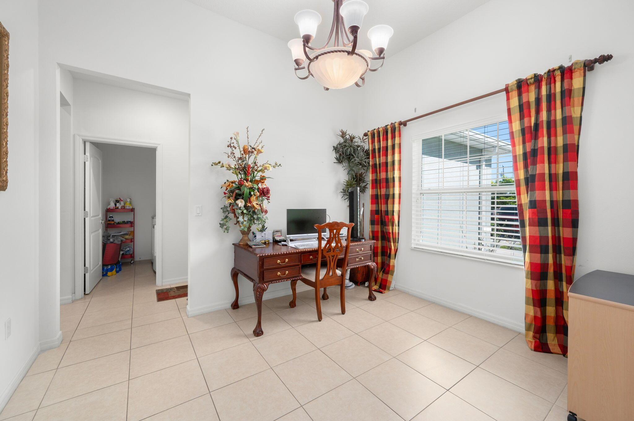PORT ST LUCIE-SECTION 08- - Residential