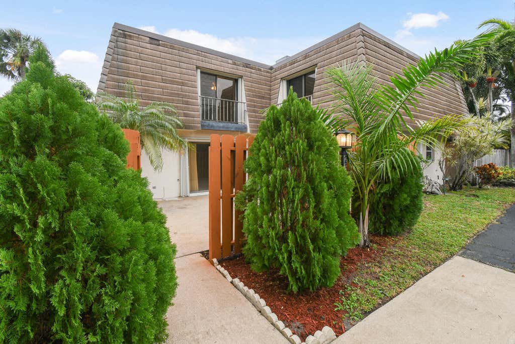 Photo of 326 JUPITER LAKES Boulevard #2316D, Jupiter, FL 33458 (MLS # B26055667)