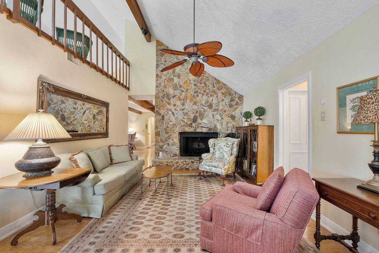 ESTANCIA - Residential