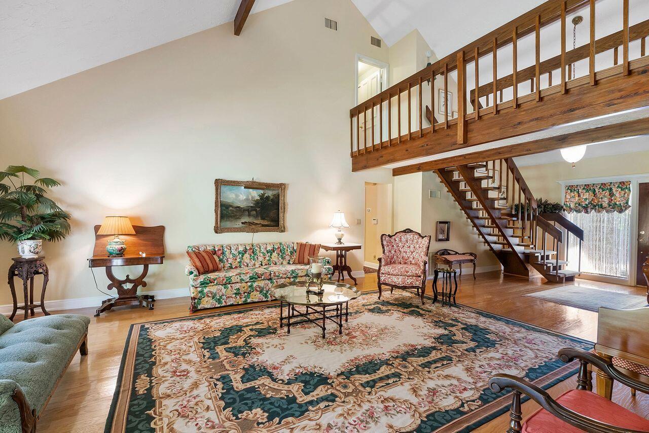 ESTANCIA - Residential