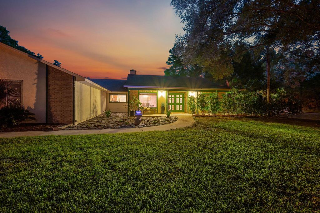 Photo of 3501 Hill Stream Avenue, Apopka, FL 32712 (MLS # B26011215)