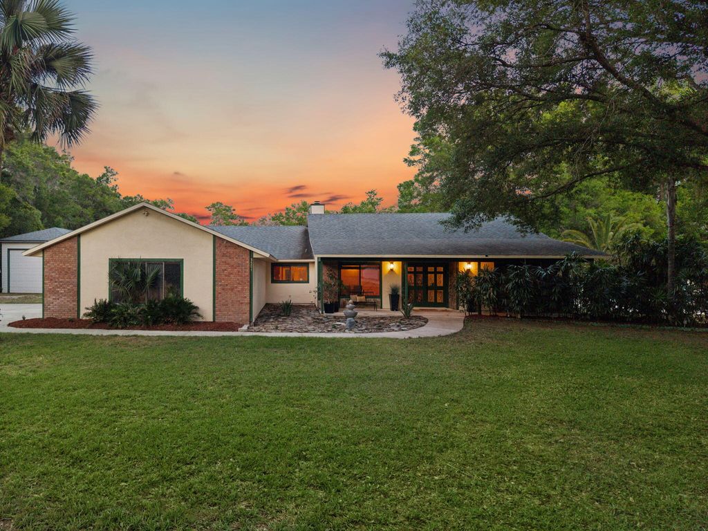 Photo of 3501 Hill Stream Avenue, Apopka, FL 32712 (MLS # B26011215)