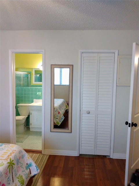 Tiny photo for 1717 Rodman Street #18, Hollywood, FL 33020 (MLS # B26084855)