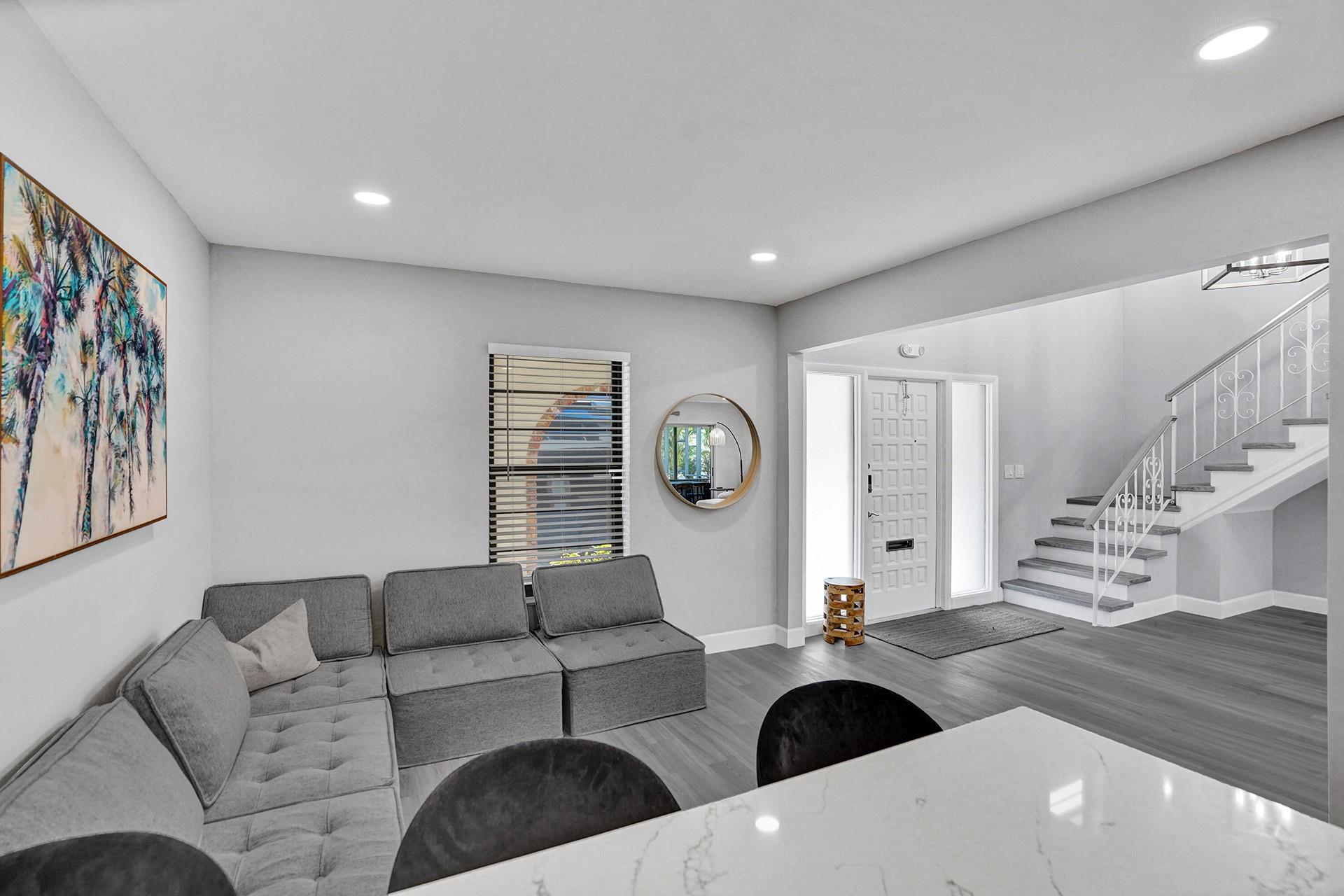 Coconut Creek 9th Sec 69- - Residential