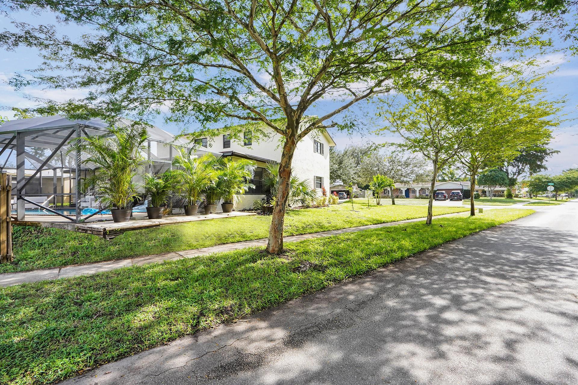 Coconut Creek 9th Sec 69- - Residential