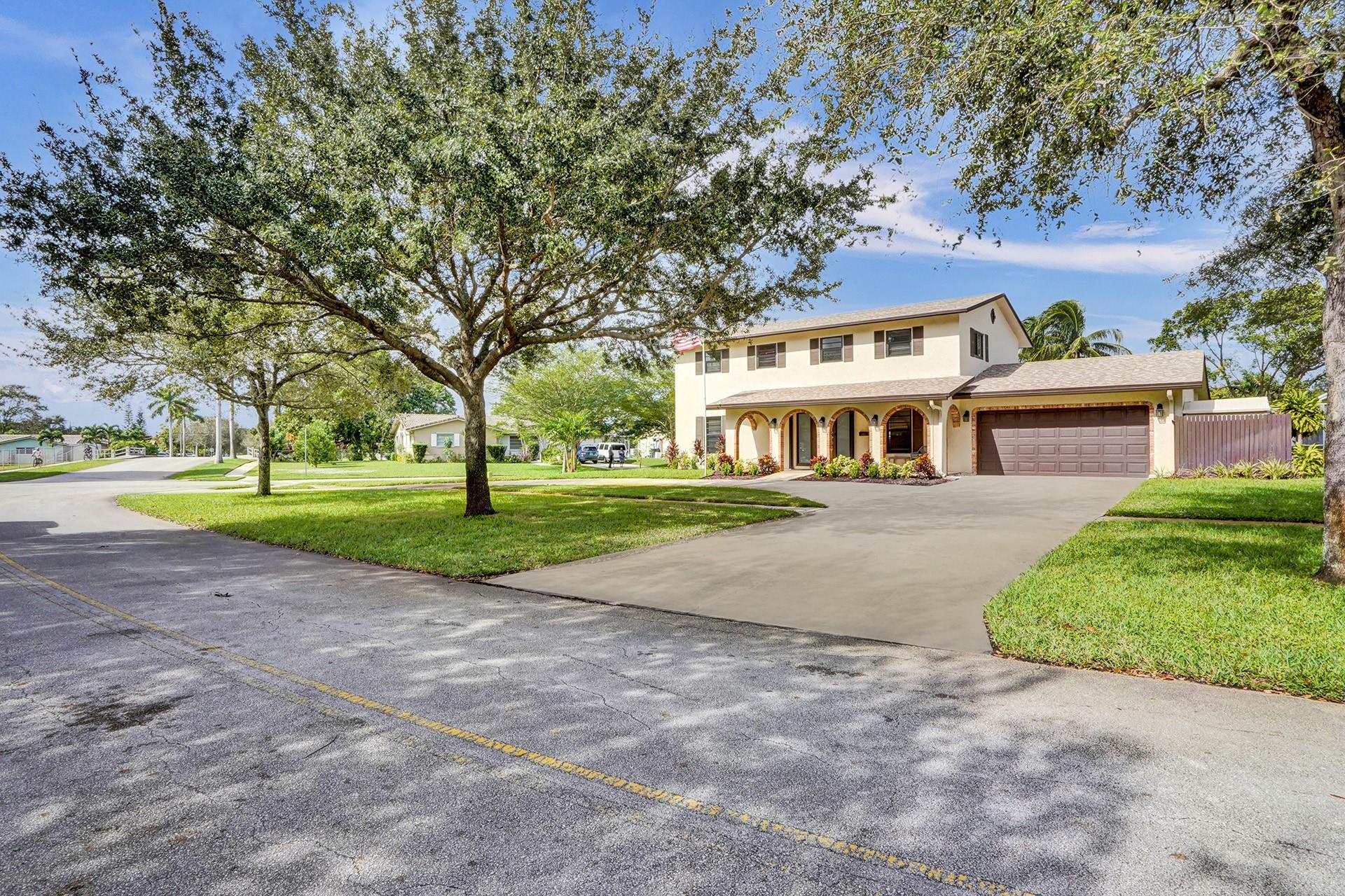 Coconut Creek 9th Sec 69- - Residential