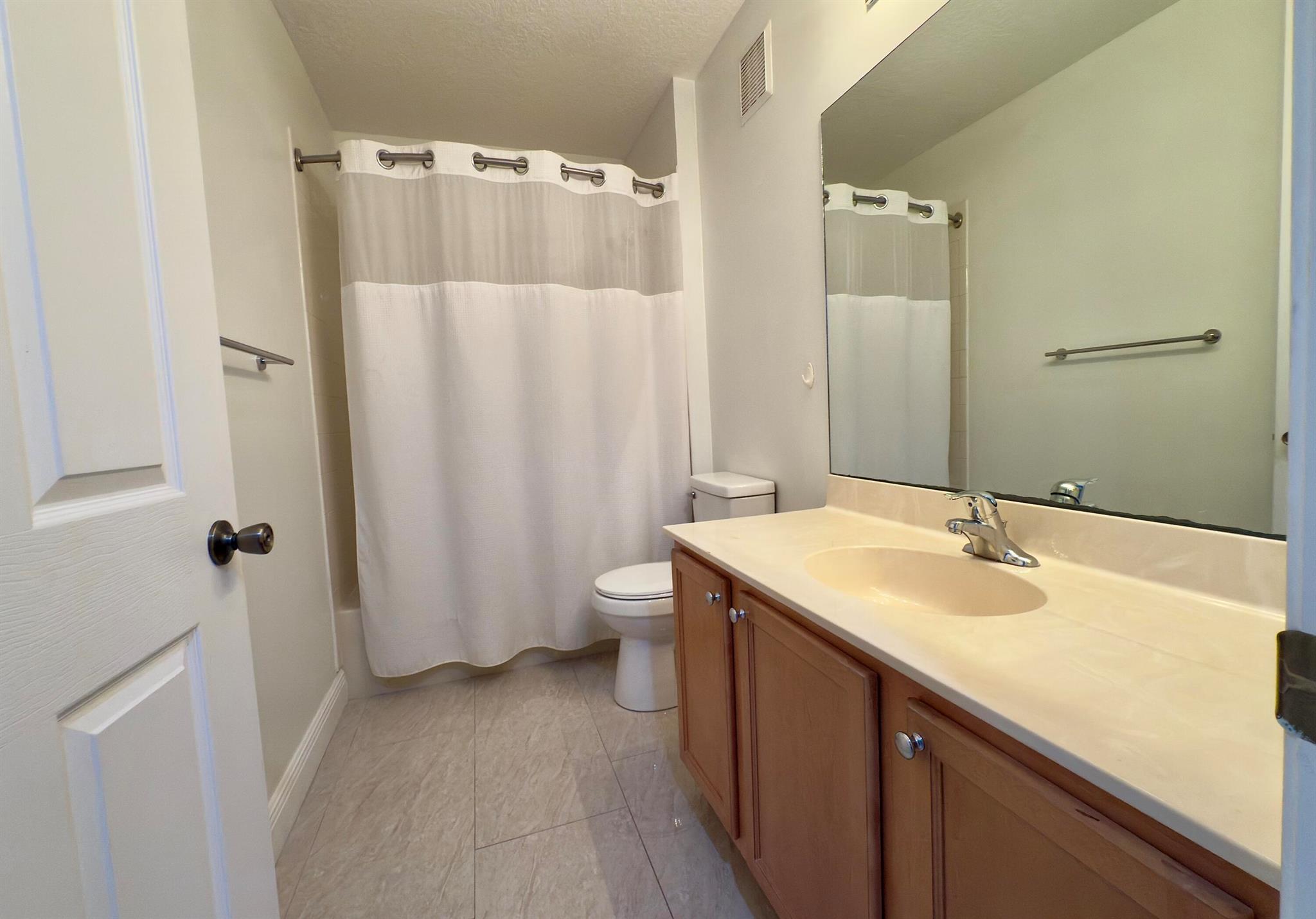 PROMENADE AT TRADITION NO - Residential Lease