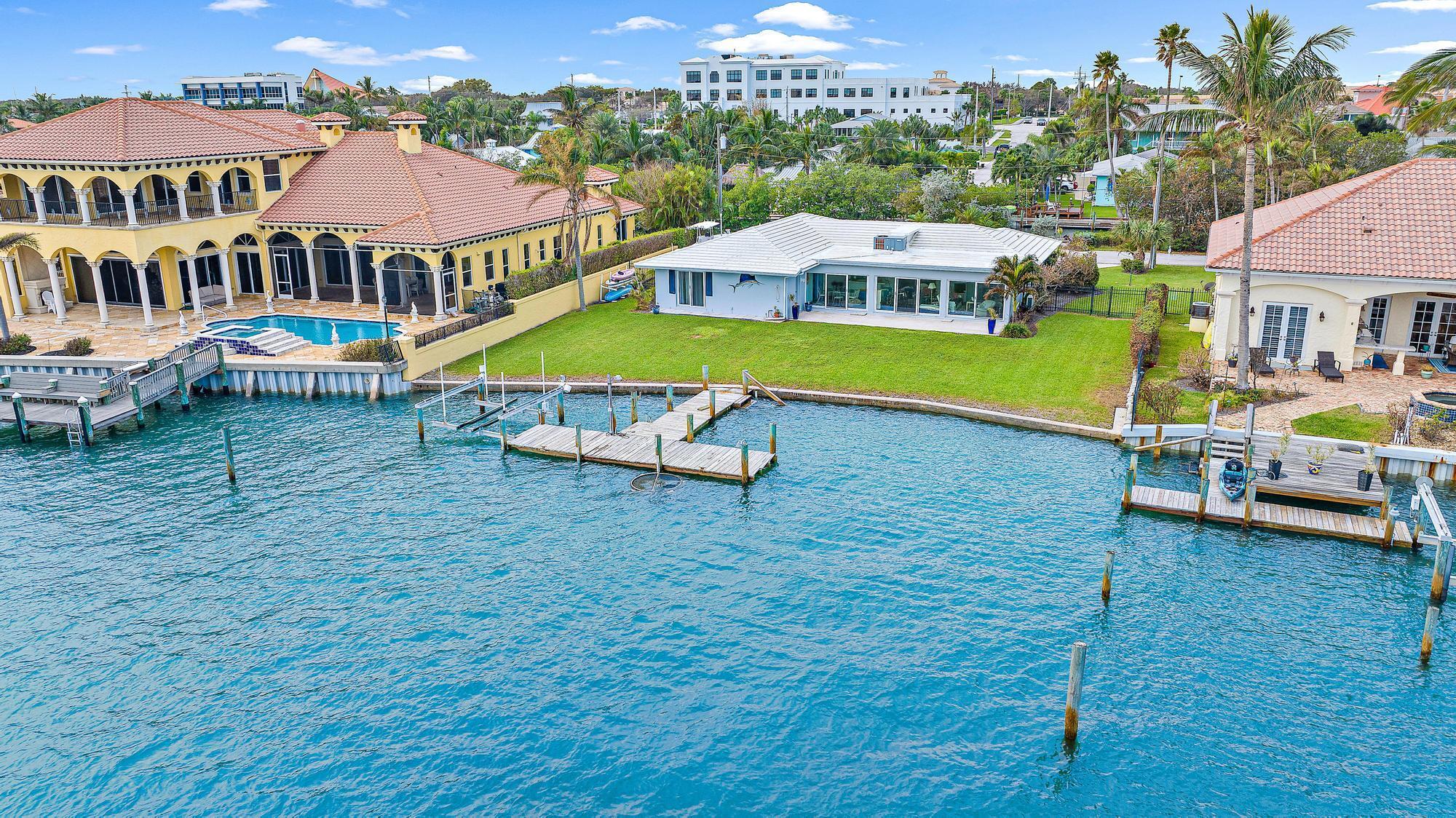 JUPITER HEIGHTS IN - Residential