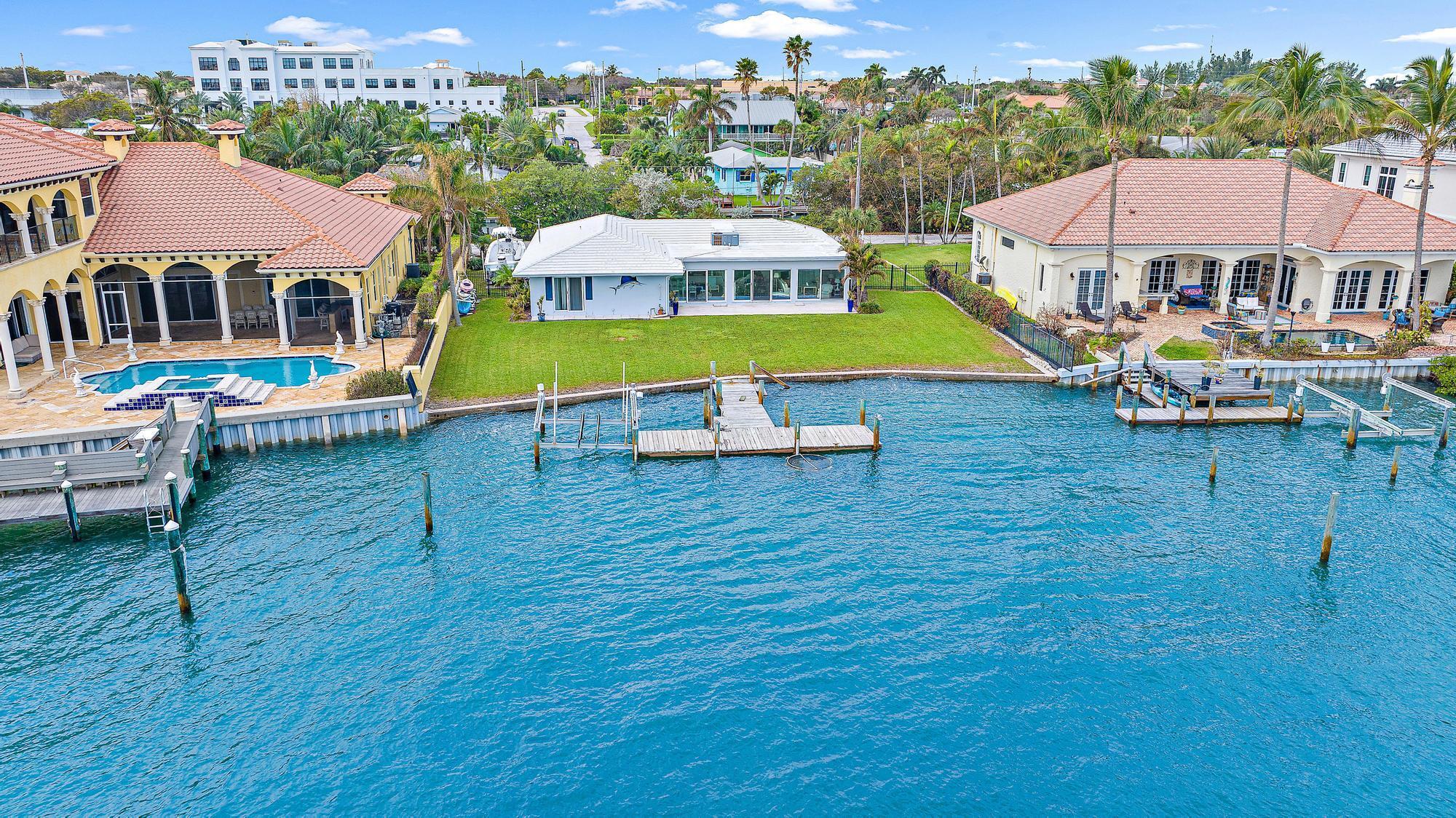 JUPITER HEIGHTS IN - Residential