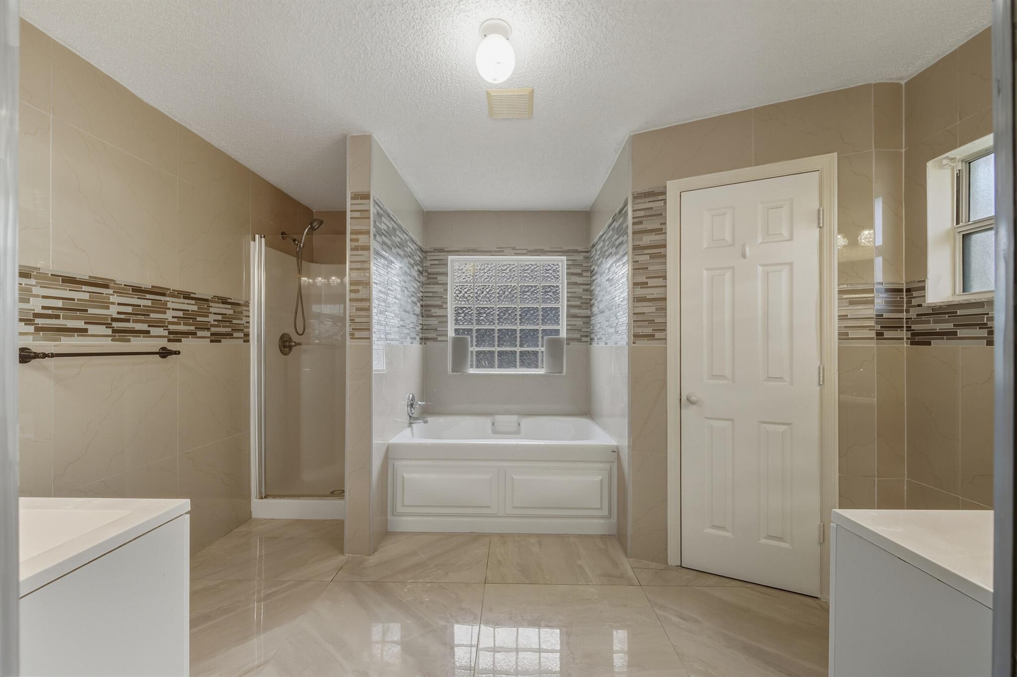 LAKEWOOD PARK UNIT 6 - Residential