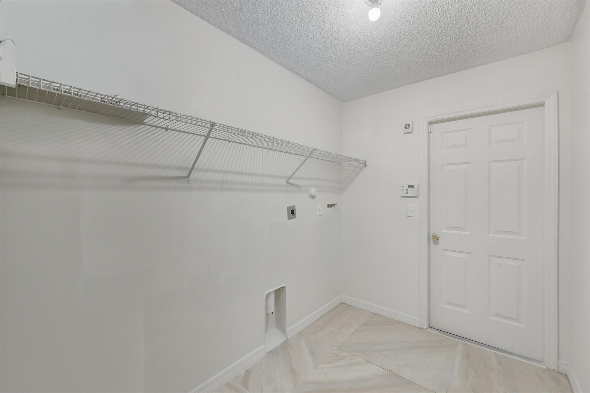 LAKEWOOD PARK UNIT 6 - Residential