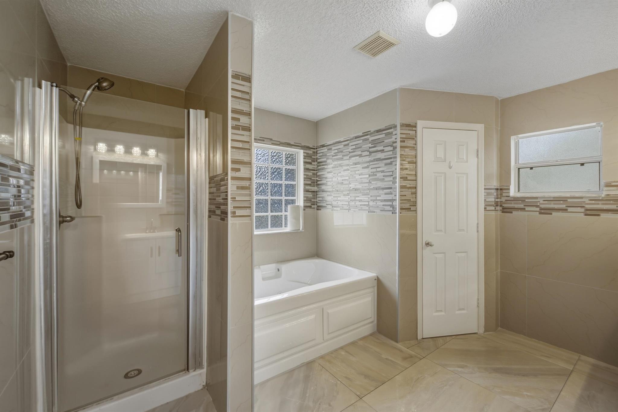 LAKEWOOD PARK UNIT 6 - Residential