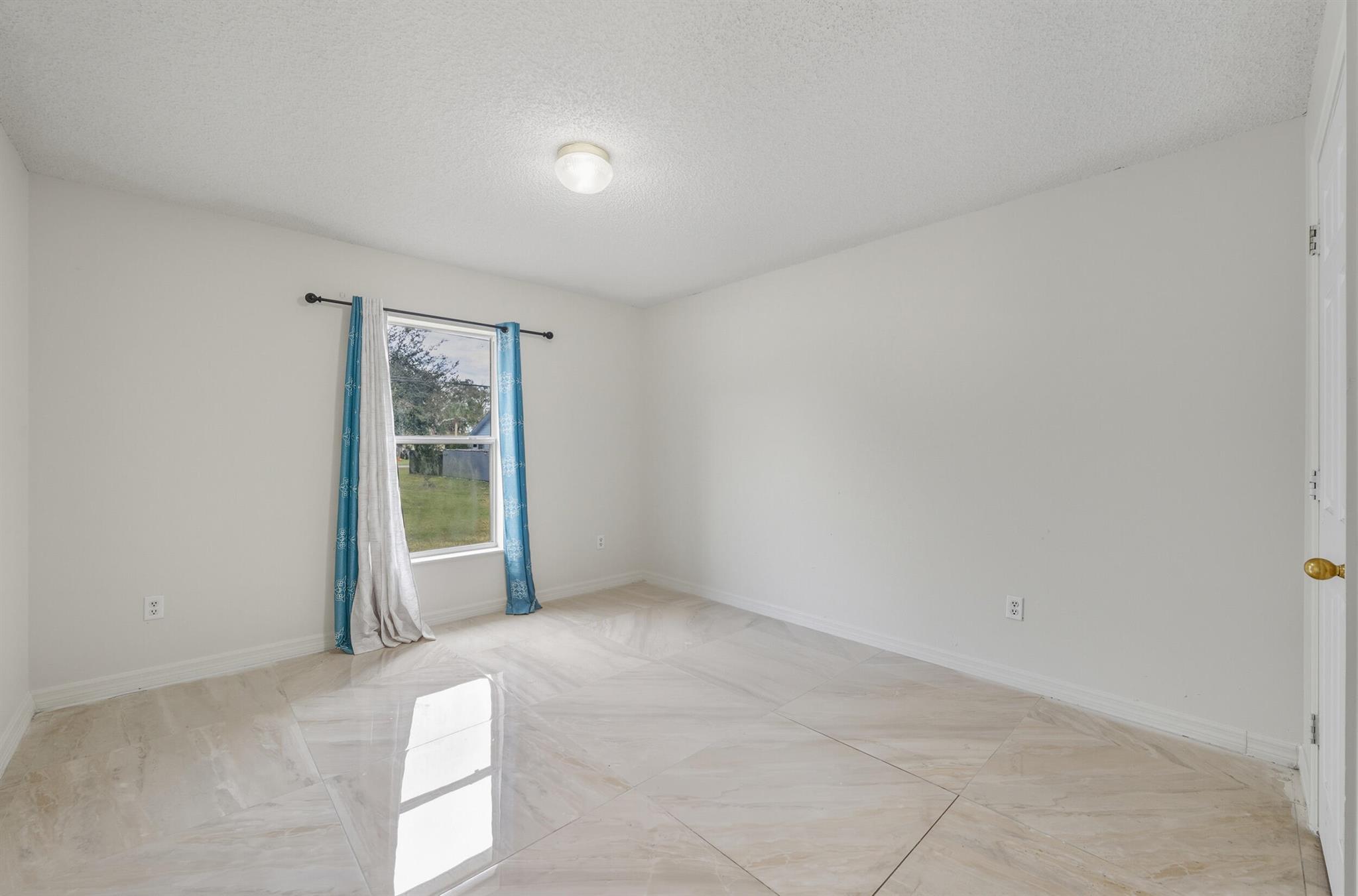 LAKEWOOD PARK UNIT 6 - Residential