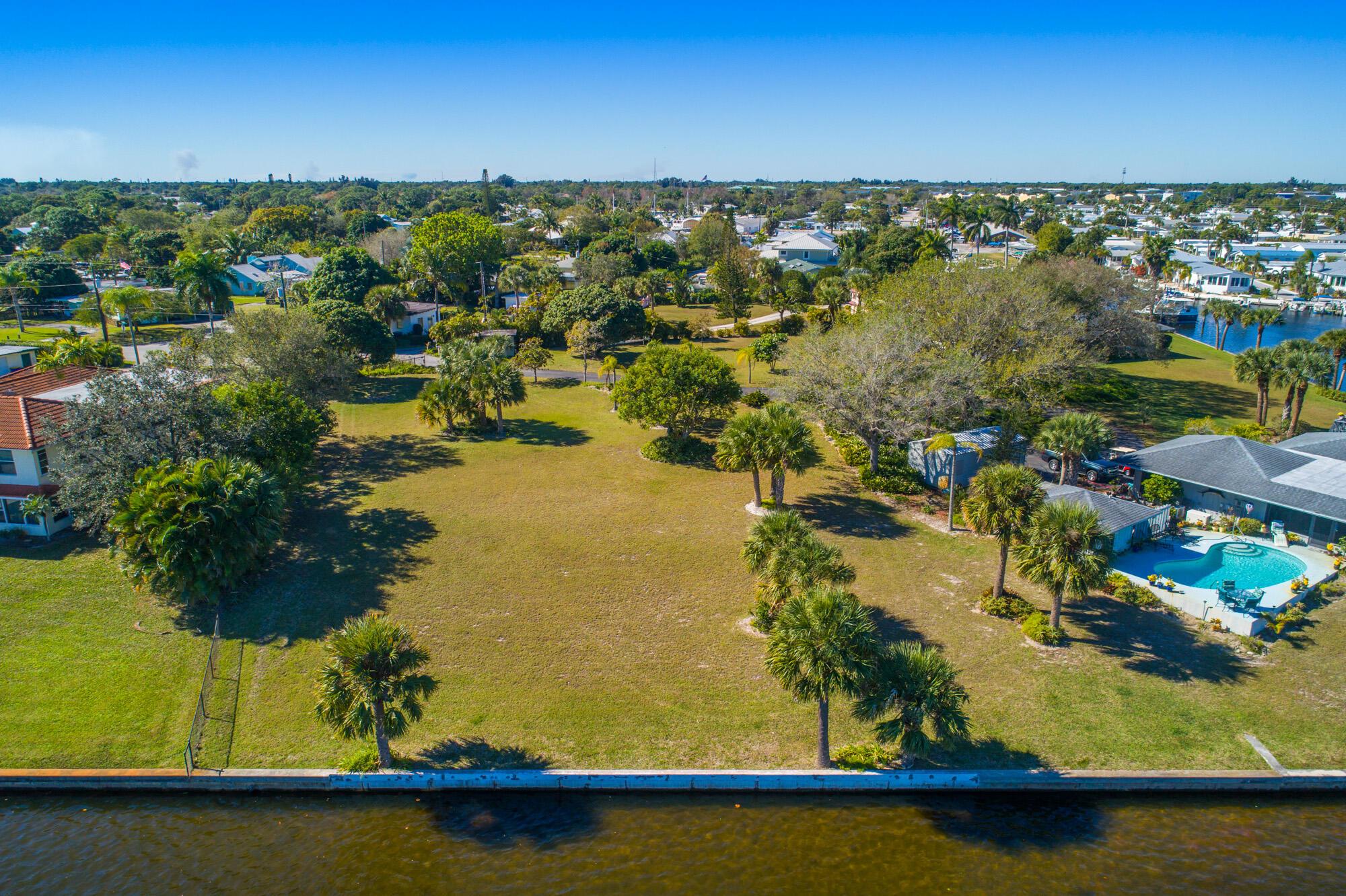 MANATEE POCKET - Land