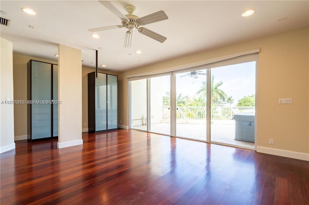 LAUDERDALE BEACH EXT UNIT - Residential